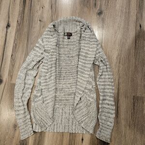 Stylish Gray Women's Cardigan